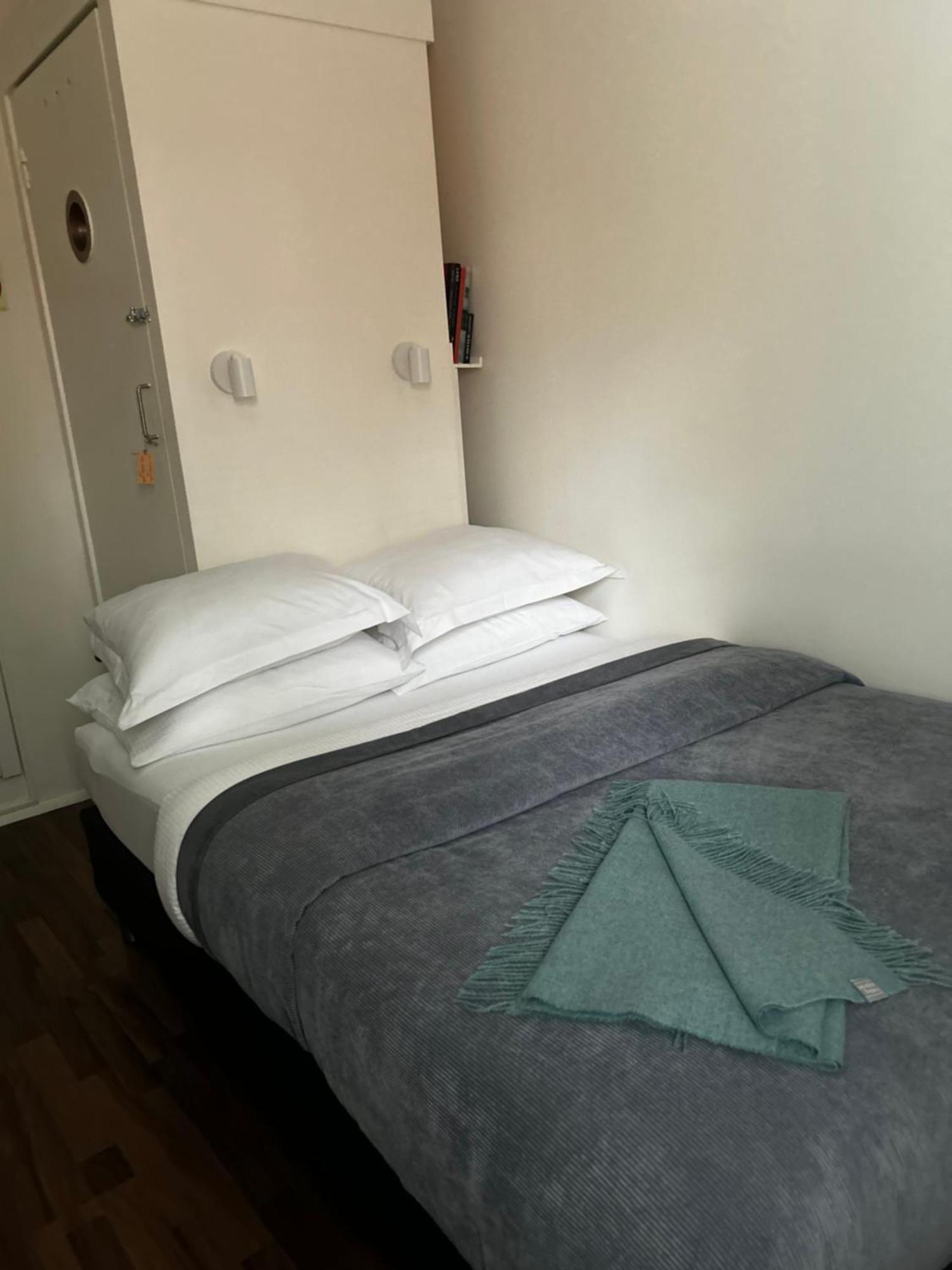 Studio 104- Free Parking Onsite -Private Entrance ريكيافيك المظهر الخارجي الصورة